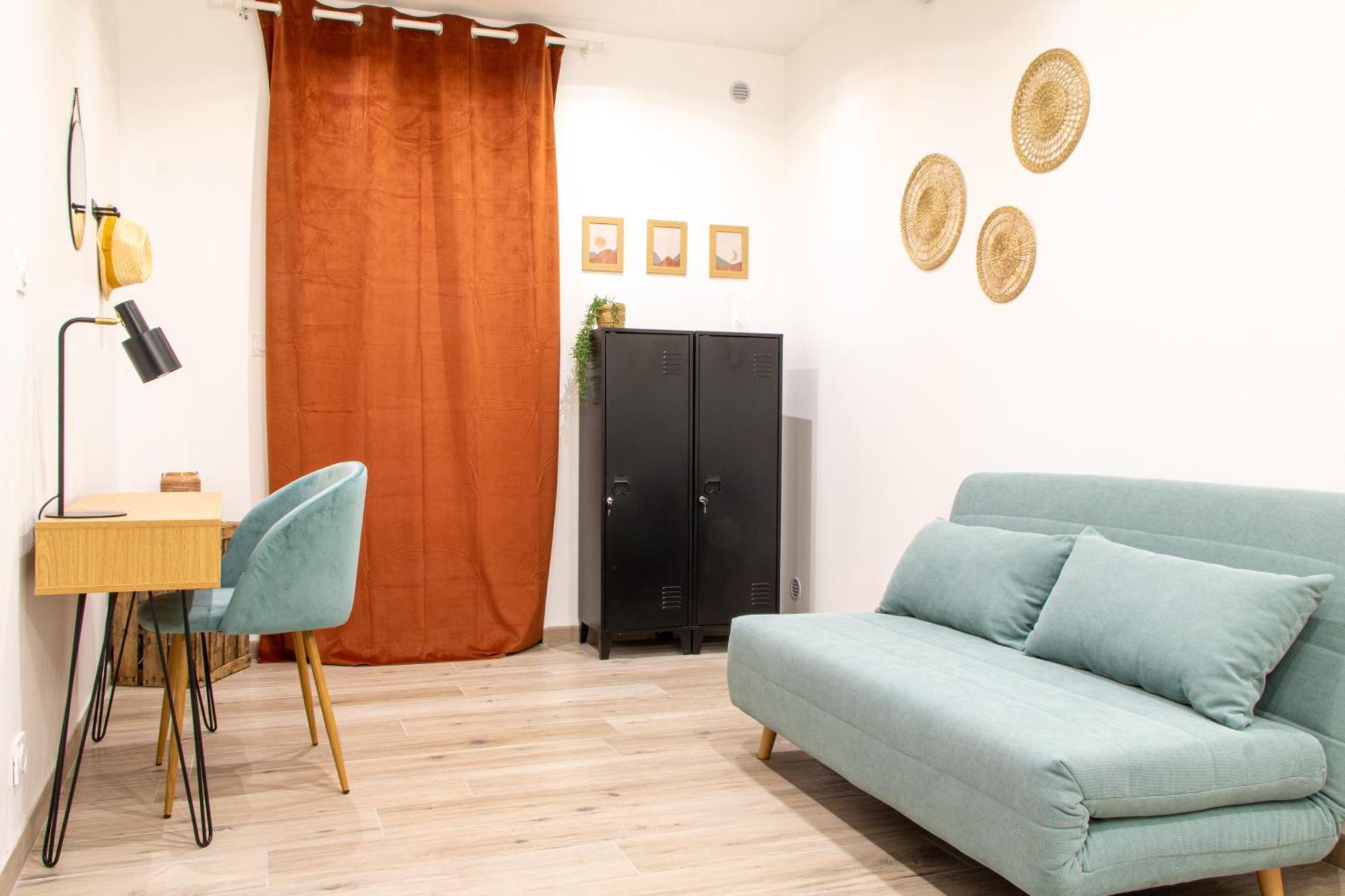 Апартаменты Nimes Centre - A 5 Minutes Des Arenes Экстерьер фото